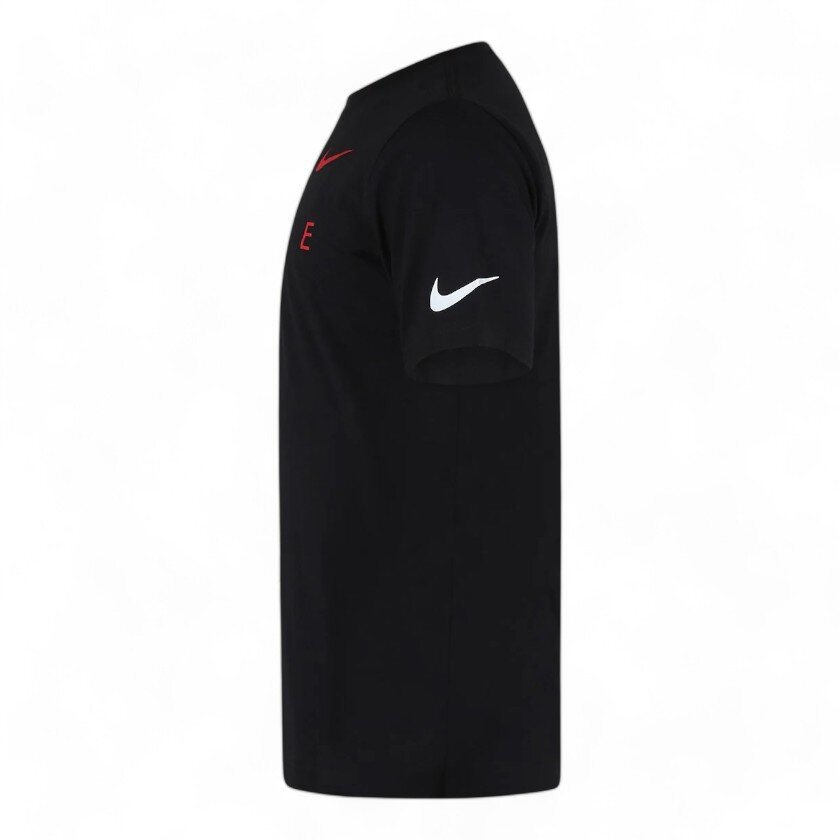 Nike t-shirt