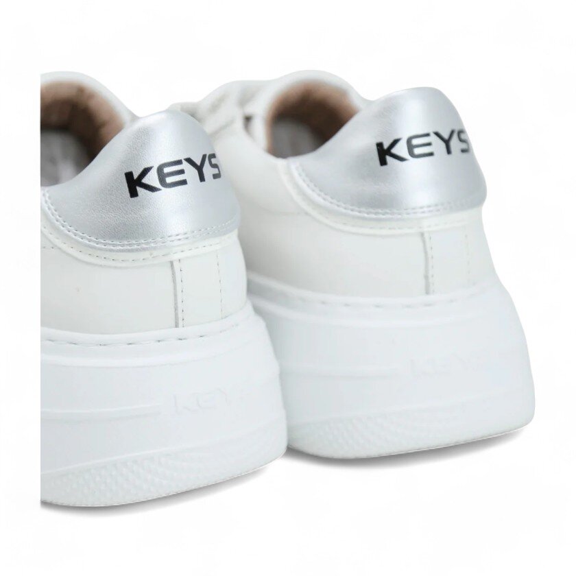 Keys sneakers dettagli gioiello